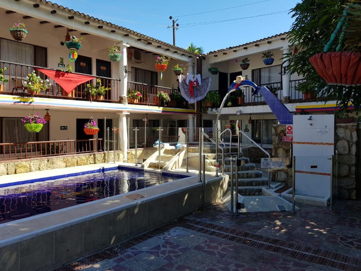 Hotel Villa Maritza Melgar Bagian luar foto