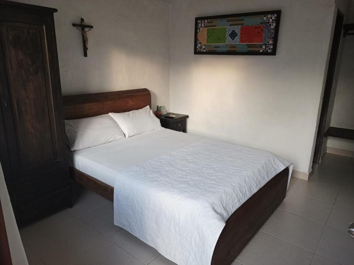 Hotel Villa Maritza Melgar Bagian luar foto