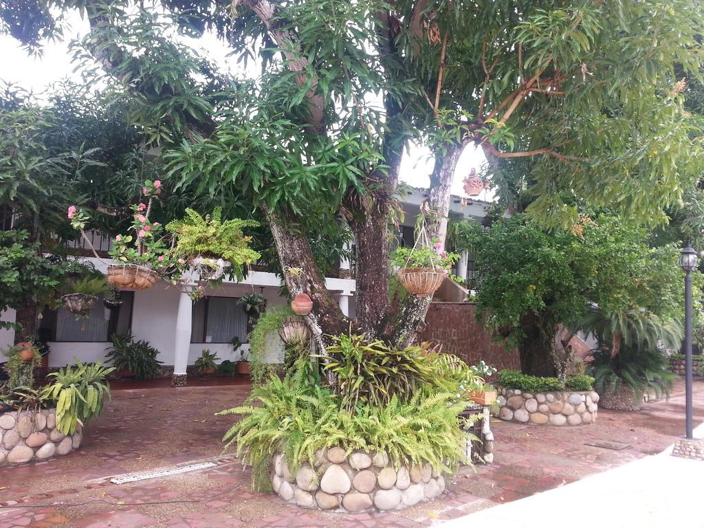 Hotel Villa Maritza Melgar Bagian luar foto