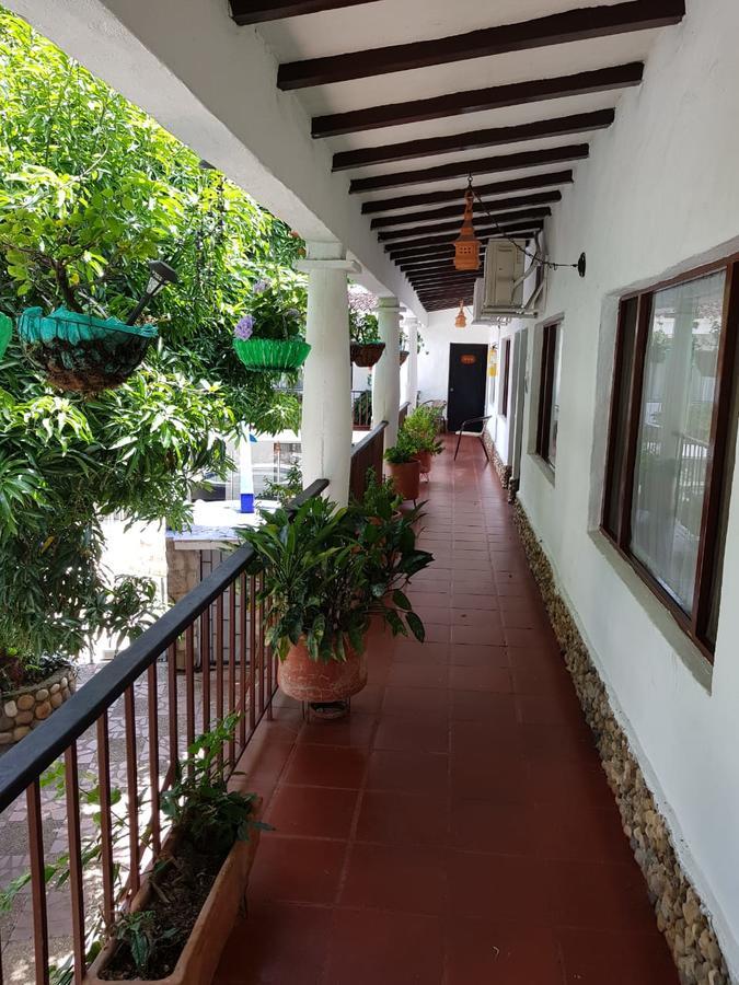 Hotel Villa Maritza Melgar Bagian luar foto